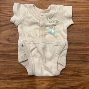 Koala Baby Premie Worth the Wait Beige Onesie